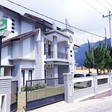 Villa Batumarta Tawangmangu Εξωτερικό φωτογραφία